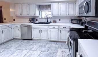 2100 Mockingbird Ln, McAlester, OK 74501