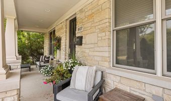 907 S Vail Ave, Arlington Heights, IL 60005