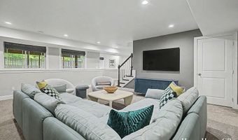 5327 Canyon River Dr NE, Ada, MI 49301