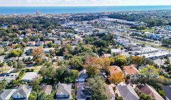 128 SEMINOLE Rd 11, Atlantic Beach, FL 32233