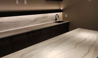 2912 NW Fairfield Ct, Ankeny, IA 50023