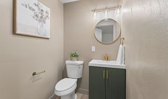 2219 N UNION St, Appleton, WI 54911