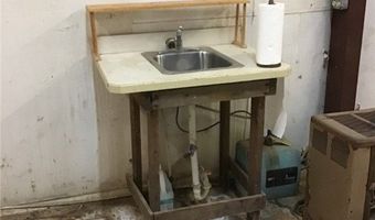 1594 Carroll Store Rd, Autryville, NC 28318