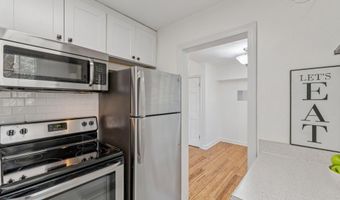 2813 ARLINGTON Blvd 159, Arlington, VA 22201