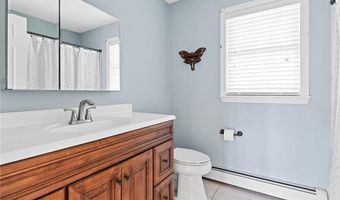 45 Silo Dr, Cranston, RI 02921