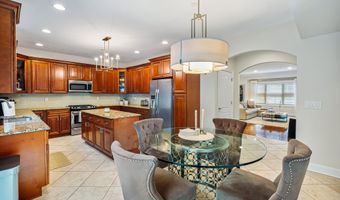 47 White Oak Ln, Aberdeen, NJ 07747