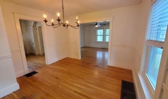 84 14th St, Bangor, ME 04401