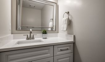 7366 Harbour, Indianapolis, IN 46240