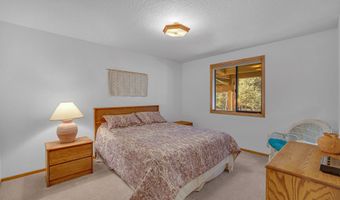 58035 Kinglet Rd #16, Bend, OR 97707