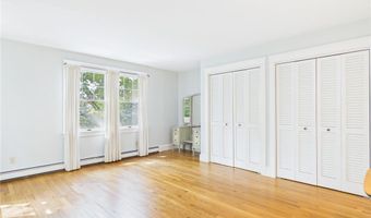 30 Forest Rd W, Bristol, RI 02809