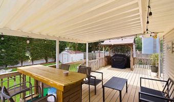 327 Pacific Ave, Beachwood, NJ 08722