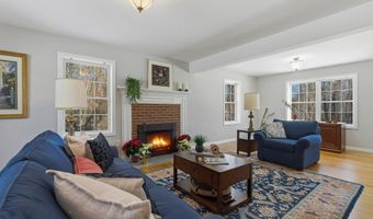 18 Holbrook Rd, Bedford, NH 03110