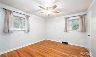 14 Wagon Rd, Asheville, NC 28805