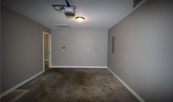 214 NW J St, Bentonville, AR 72712