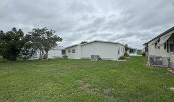 715 Bougainvillea Cir, Barefoot Bay, FL 32976