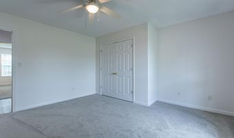 218 Hunters Run Dr, Benton, AR 72015