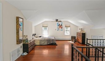 608 Black Plain Rd, North Smithfield, RI 02896