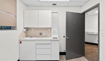 220 N WESTMONTE Dr A, Altamonte Springs, FL 32714