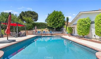 19900 Hiawatha, Los Angeles, CA 91311