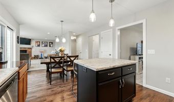 1308 Hideaway Dr, Auburn, IN 46706