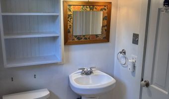 37 Liberty St, Clinton, CT 06413