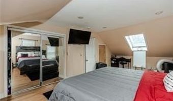825 Douglas Ave, Providence, RI 02908