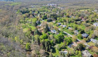 42 Crest Dr, Basking Ridge, NJ 07920