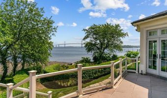 5 Decatur Ave, Jamestown, RI 02835