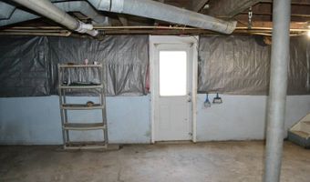 28 N. Third St, Albion, IL 62806