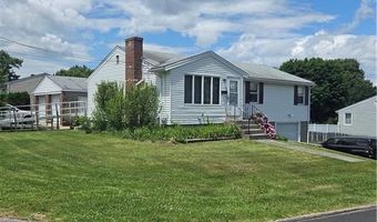 28 City View Pkwy, Johnston, RI 02919
