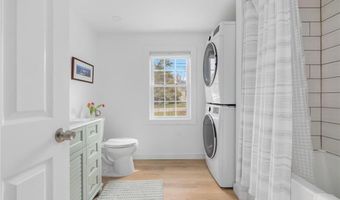 13 Starboard Ave, Jamestown, RI 02835