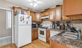 620 Killingly St, Johnston, RI 02919