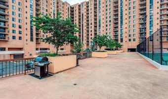 4500 S FOUR MILE RUN Dr 220, Arlington, VA 22204