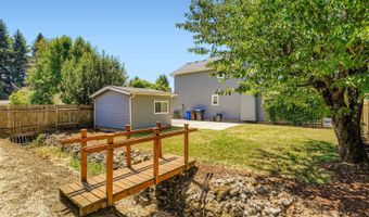 19457 SUNSET SPRINGS Dr, Oregon City, OR 97045