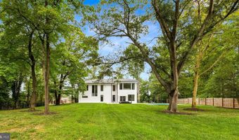 5005 RAVENSWORTH Rd, Annandale, VA 22003