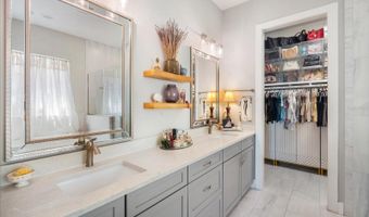 6412 GRENADA ISLAND Ave, Apollo Beach, FL 33572