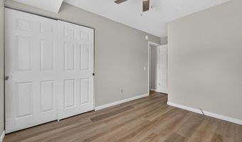 930 Bellestri Dr, Ballwin, MO 63021