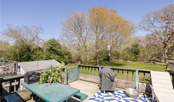 246 Long Hwy, Little Compton, RI 02837