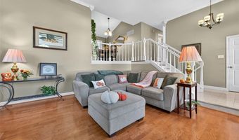 1452 Cedar Bluff Dr, Ballwin, MO 63021