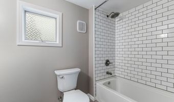 39 Fern Ave, Albany, NY 12205