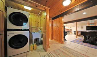 233 Algerie Rd, Becket, MA 01223