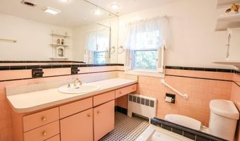 29 Dean Ave, Johnston, RI 02919