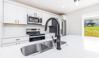 6100 Lynbrook, Asbury, IA 52002