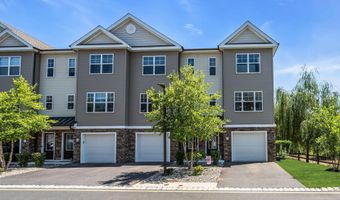 2 Berkeley Crossings Way, Bayville, NJ 08721