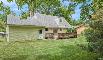 1507 Dicken Dr, Ann Arbor, MI 48103