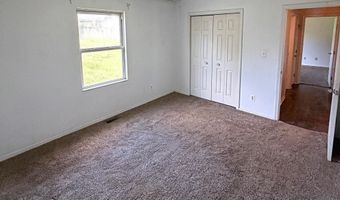 163 J Hunter Dr, Bedford, IN 47421