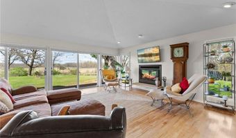 1711 W Church Rd, Alden, WI 54026