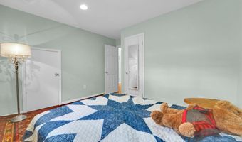 7930 PEYTON FOREST Trl, Annandale, VA 22003