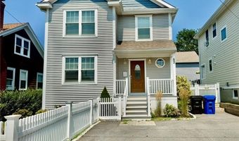 52 Bedlow Ave, Newport, RI 02840