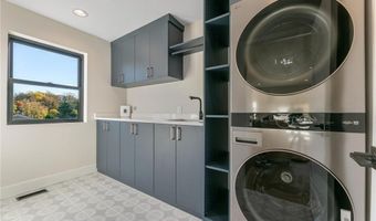 7577 138th St W, Apple Valley, MN 55124